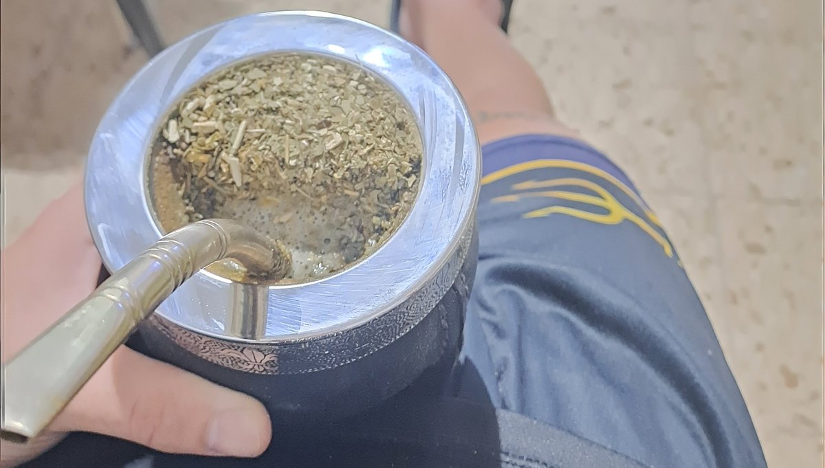 No puedo tener ni 5 pero con el mate no te voy a dejar a pata nunca...
