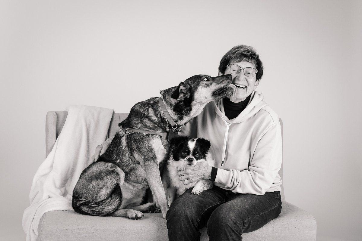 cahumanesociety's tweet photo. 📢 Just 2 weeks until our Black & White Photo Sessions With Your Pets with the talented Amy Cheng Photography! 🖤 Snag a professional photo shoot for just $35 donation to #CAHumane🐾 Book now https://t.co/nngRoRNBcV See you and your furry friend May 3 & 4! https://t.co/QKQaT0JBbB