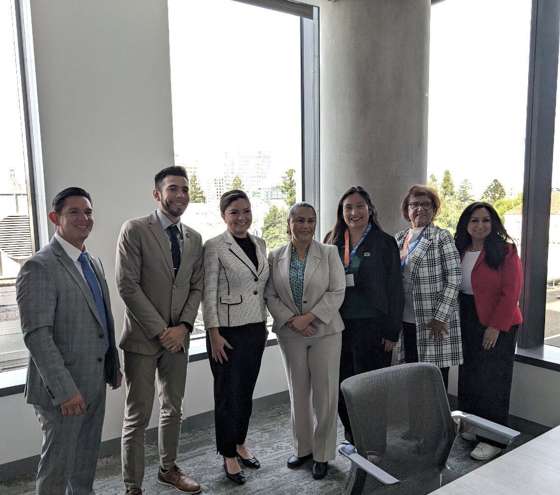 Always great to see my city leaders in Sacramento. 🏛️ Today, we welcomed our Council members from Bell Gardens, Lakewood, Lynwood & Paramount! From housing to public safety, we discussed areas where we can all work together! 🏘️ Thank you to our #SD33 leaders! ✨