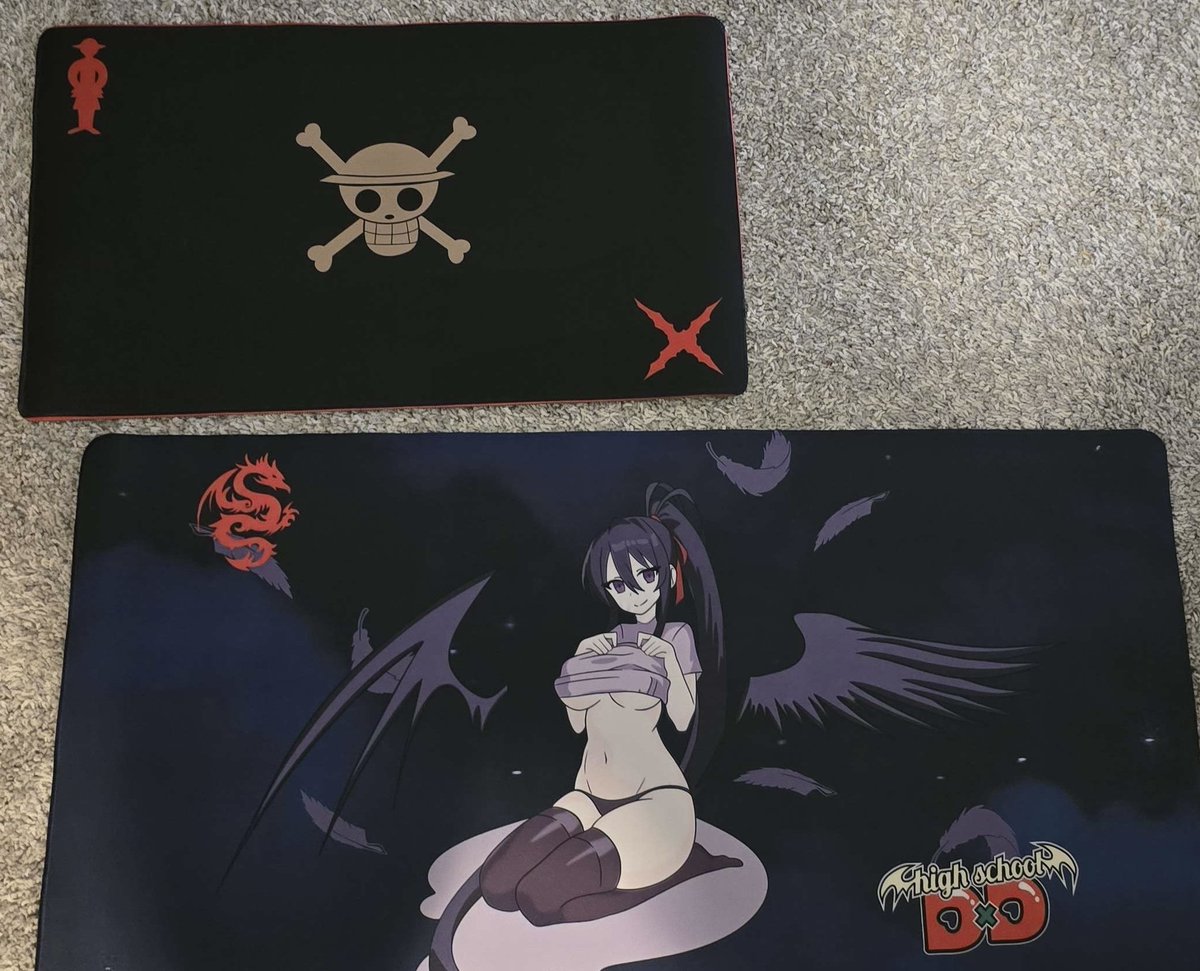 weebinwonder's tweet image. Been super excited to share this with you all. I&apos;ve decided to sell mousepads/playmats made to order. Below are the prices and some prints I&apos;ve already done from local commissions. If you have any questions feel free to comment or DM :). #commissionsopen #mousepad #playmat