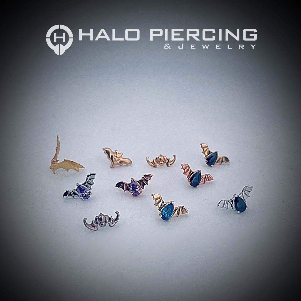 Happy Bat Appreciation Day!
Bats are the only Mammals on Earth that can fly.

📍 10 W. Camelback Rd | Phx, AZ 
📖 @ l8r.it/u0YM

#phoenixpiercing #AZpiercer 
#piercing #BodyPiercing #LocalFirstAz #fashion #curatedpiercing #uptownphoenix #earcandy #curatedear