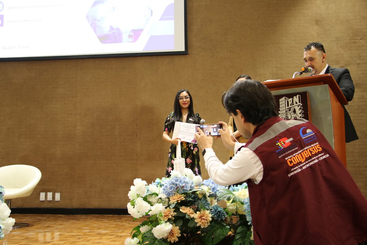 IPNPosgrado's tweet photo. Un doctorado: La clave para un absoluto cambio de vida. La Dra. Gabriela Mendoza, una historia de éxito y superación. ¡Huélum!
#ExpoPosgrado #Ciencia #Tecnologia #Maestria #Doctorado #IPN #SIP #DIPOS https://t.co/z90UJBfETi