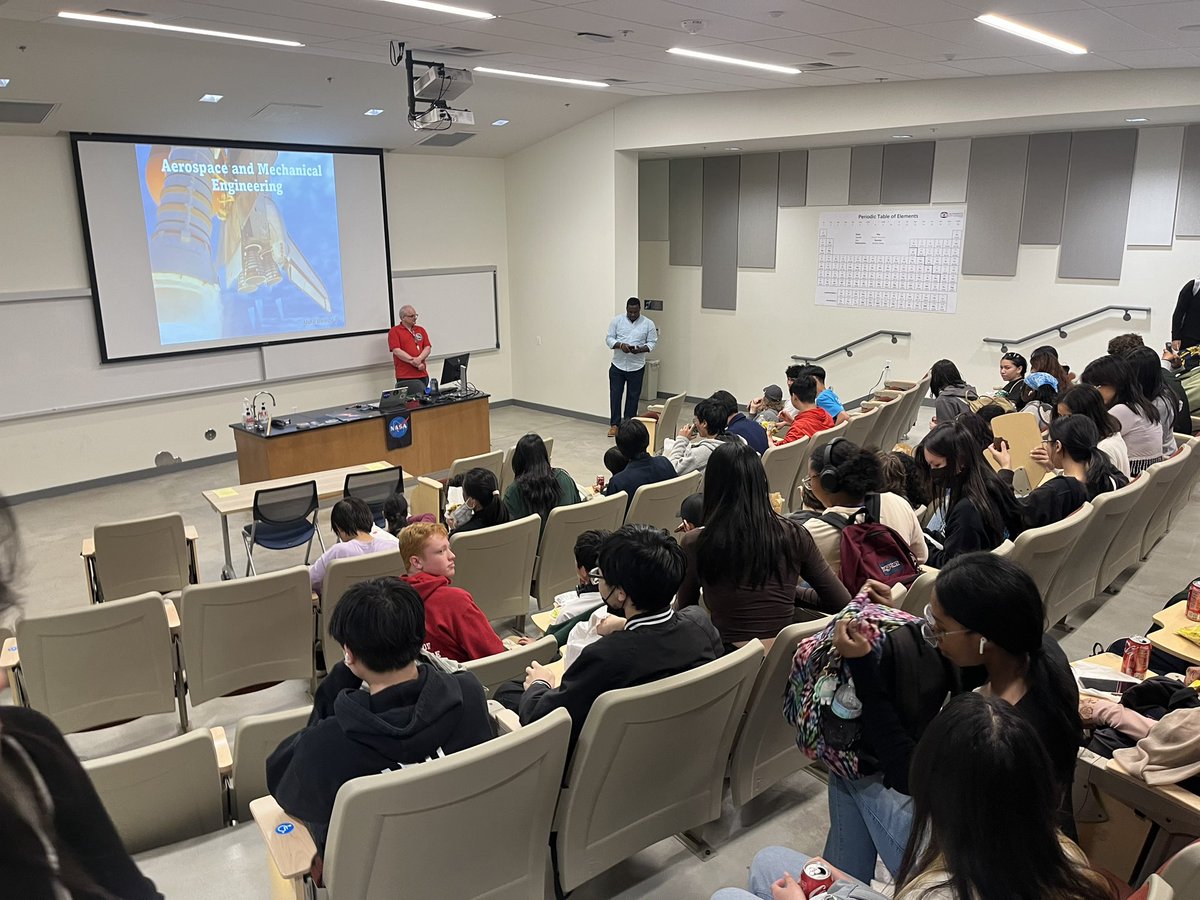 shsbiotech's tweet photo. Last Friday, our Biotech students had the opportunity to tour Sacramento City College and partake in hands-on activities that allowed them to explore the numerous pathways in both the science and medical fields. https://t.co/XXVEqx3ybx