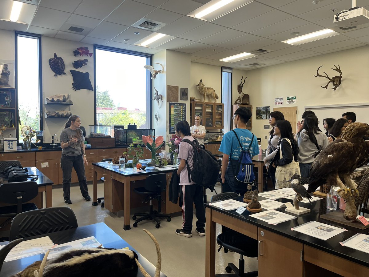 shsbiotech's tweet photo. Last Friday, our Biotech students had the opportunity to tour Sacramento City College and partake in hands-on activities that allowed them to explore the numerous pathways in both the science and medical fields. https://t.co/XXVEqx3ybx