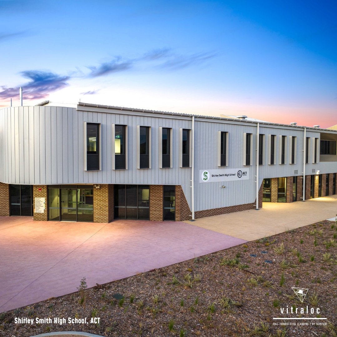 FairviewArch's tweet photo. With rapid growth in #Gungahlin #ACT, the new #ShirleySmithHighSchool has opened feat. 3,728m2 of Vitraloc 'Shadow' steel #cladding. Forme Facades, #IconConstruction &amp; #ACTGov have praised the timely supply of Vitraloc, producing a high-quality #façade.

https://t.co/8I44Ivw5Oq https://t.co/JciCsVgf4i