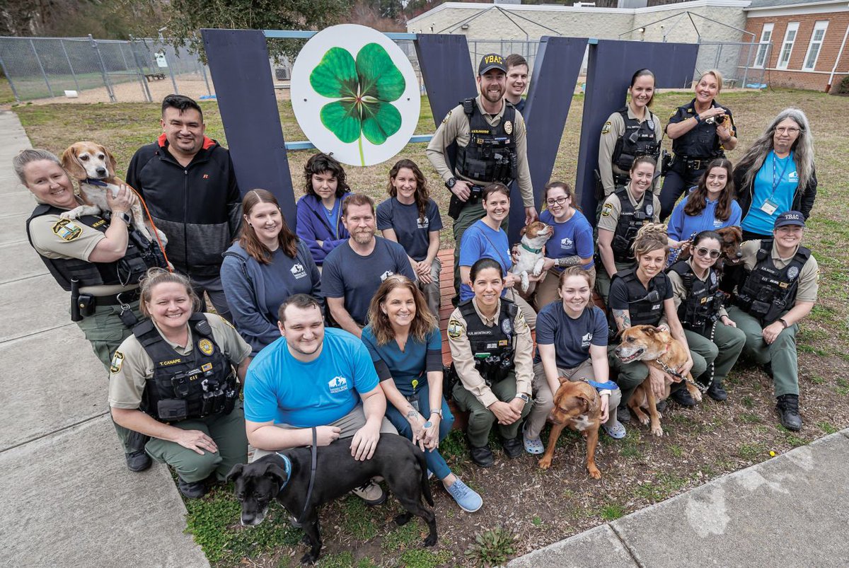 It's National Animal Care & Control Appreciation Week! 🐾 We are grateful for the dedication of our #VBPD Animal Services Bureau, comprised of the @vbacac_shelter & Virginia Beach Animal Control! Thank you for all that you do! #AdoptVB #VBACAC #VB #ThankYouForYourService