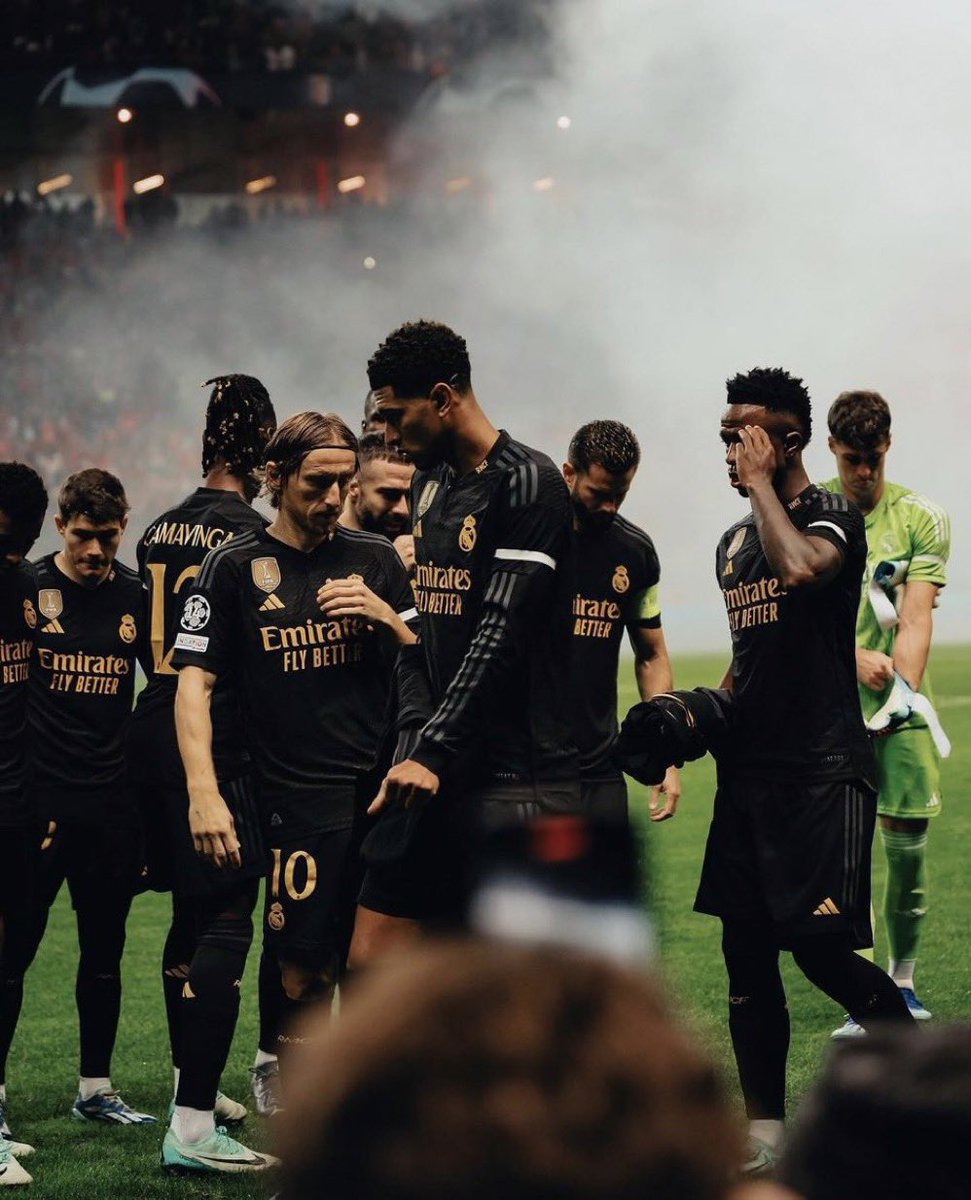 Gviros's tweet photo. Hala Madrid nothing else 🤍👏🏻 

#ChampionLeague 
#ريال_مدريد_مانشستر_سيتي https://t.co/ejqGuTj3b0