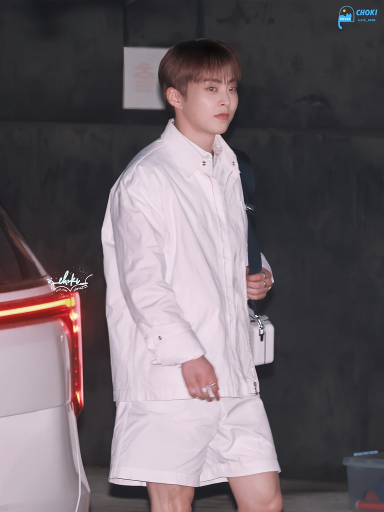 240415 RIMOWA 

다채로운 세계에서는 흑백으로 순례한다.

#김민석 #시우민 #XIUMIN #KIMMINSEOK #weareoneEXO #엑소 #EXO  #金珉锡 #シウミン #秀珉 @XIUMIN_INB100 @weareoneEXO
#RIMOWA #리모와