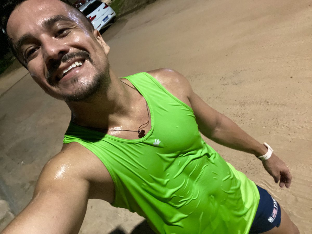 lenilsondeassis's tweet photo. Foi ☔️🌧️☝🏼 #corridaderua #santarem https://t.co/hXEdAeZDOR