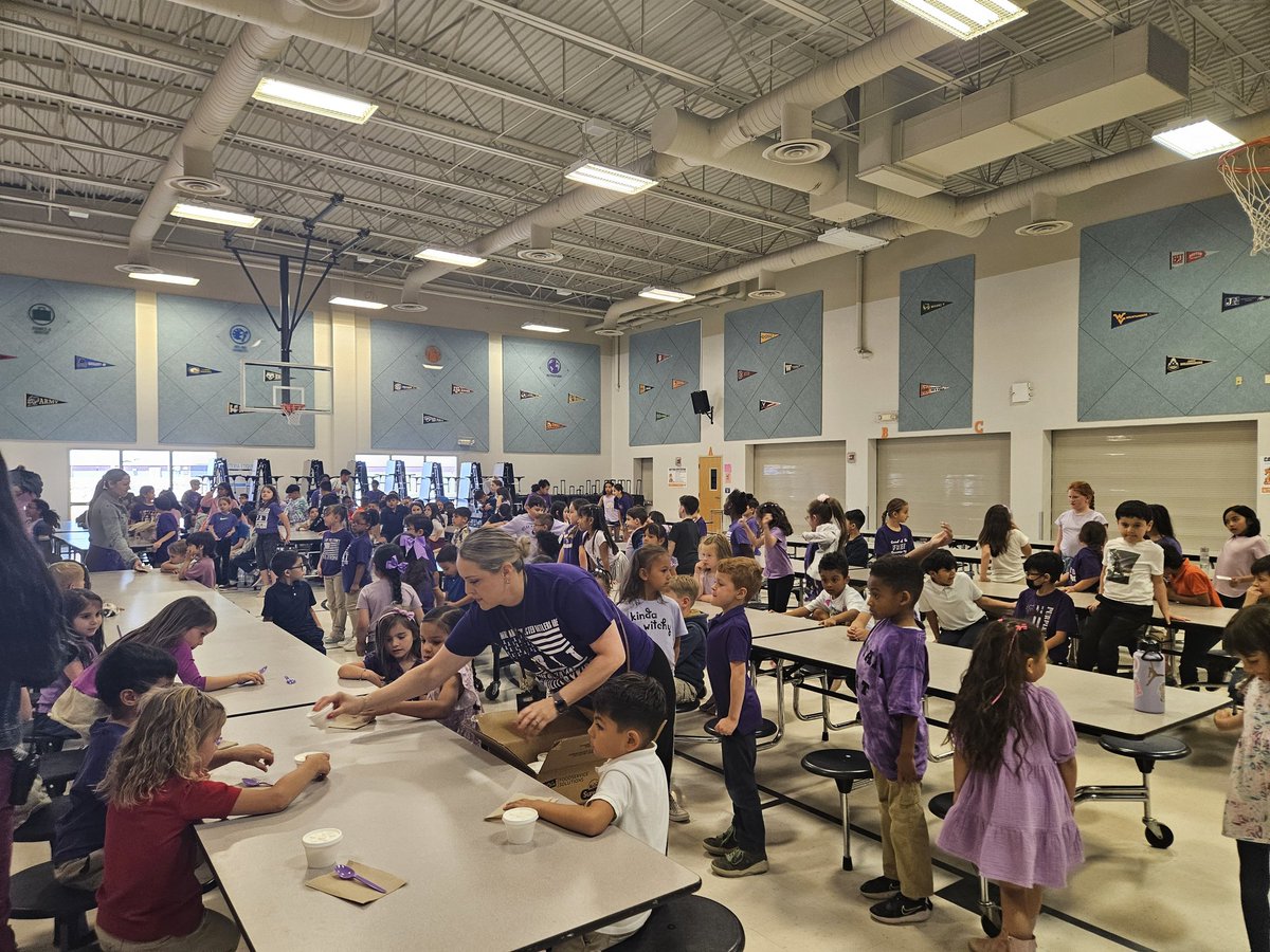 Ice Cream social on our Wednesday Purple Up Day!! A special thank you to all of our military families and Active Military connected students. 💜 #RelentlessRattlers