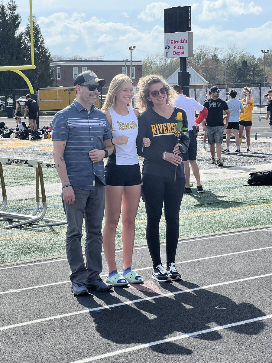 girl_riverside's tweet photo. Senior Night - all the love and feels to these wonderful senior TF athletes. Thank you for being a part of the family. All the best as you continue your journey. 
Riverside Pride forever. 💛 2024
@Riverside_athl @RHS_beavers @RLSD_Beavers https://t.co/TF9ThVBQDs