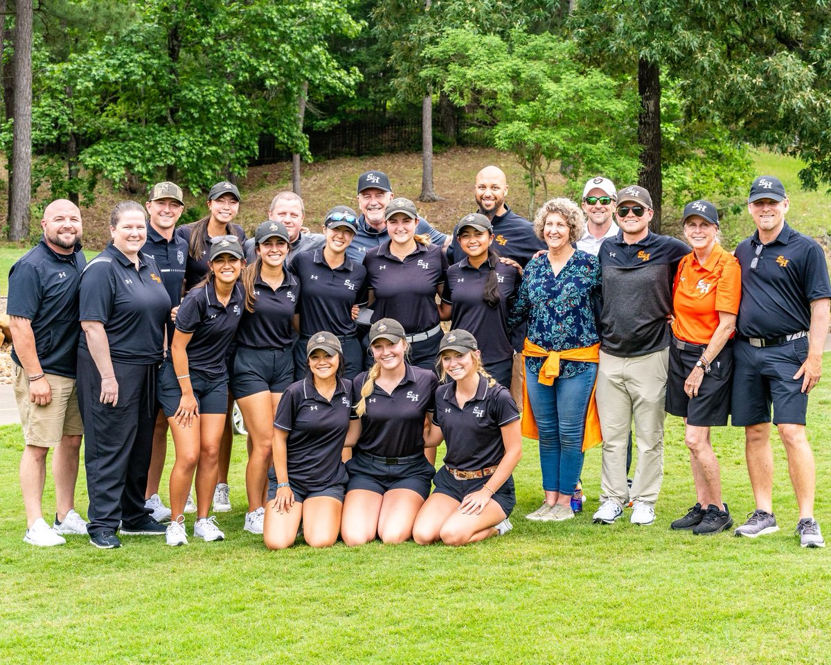 BearkatsWGolf's tweet photo. This is what it’s all about! There’s an amazing army behind this team that works behind the scenes @ Bearkat Athletics for all of us! We can’t be successful w/out them &amp; it was special to share this victory w/them!! ! Thank you for supporting us &amp; all you do! #NoLimitsOnUs https://t.co/ZTDJu6SWoT