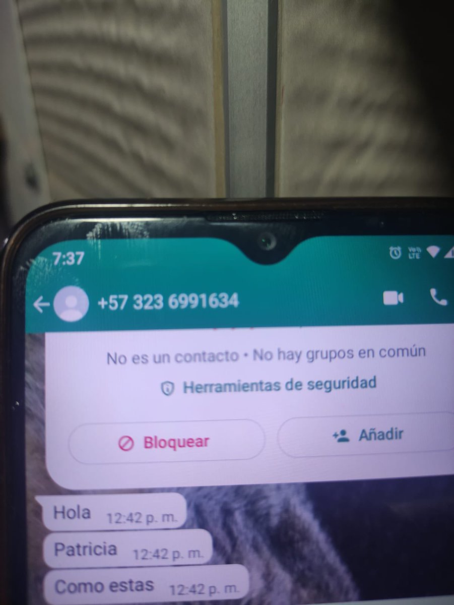 raccoon_val's tweet photo. Hola, vengo a denunciar a este número, quien está acosando y realizando videollamadas masturbandose a la mamá de mi novio, no sabemos quien es, ni su cara, solo sabemos que sabe a quien se dirige y la llama con nombre propio @secredistmujer @PoliciaBogota 
#acoso #feminismo https://t.co/ODXVwWgtBq