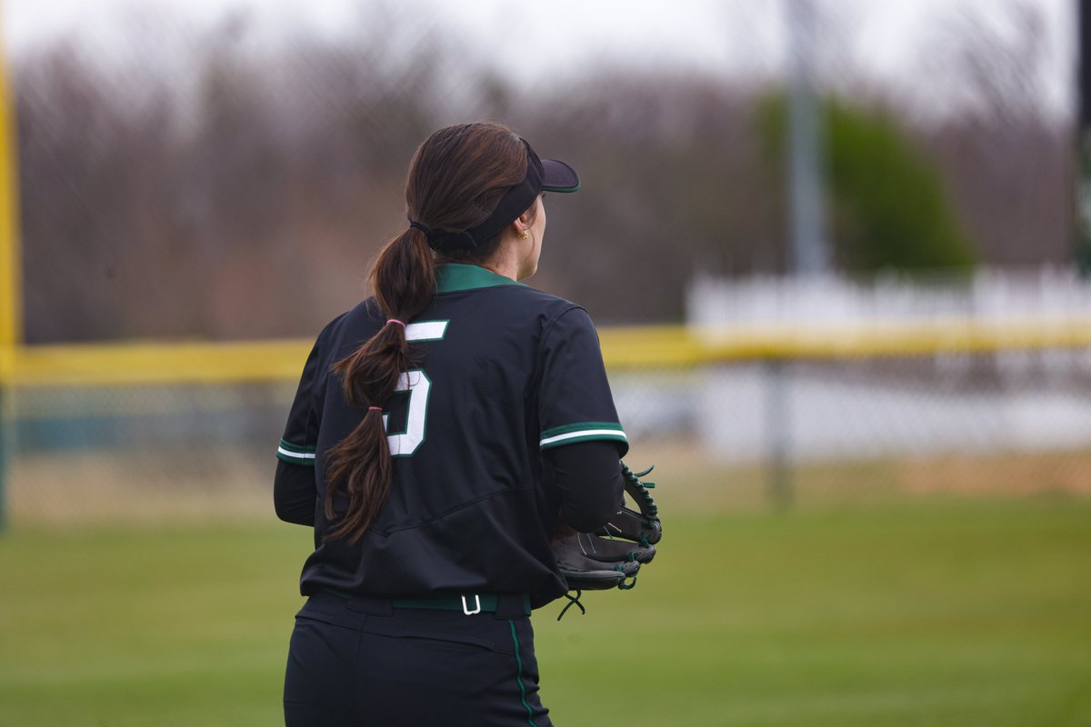 OBU_Softball's tweet photo. ✨SENIOR SPOTLIGHT✨

93 GP, 76 starts
43 H
28 runs scored
16 RBI
9 SB
86 PO
All-GAC Distinguished Scholar
Easton/NFCA All-America Scholar-Athlete

Thank you for your service, Sydney 🫡 https://t.co/1ialhTbZLb