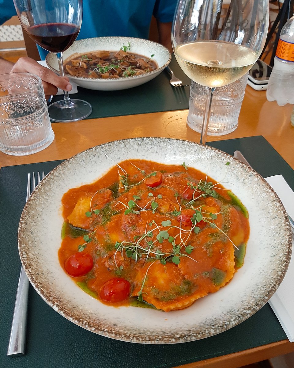 flambadocachaca's tweet photo. #FnCViaja: três restaurantes para fãs de comida italiana em Fortaleza https://t.co/2RhP5YquxE https://t.co/UKPOFSD7kW