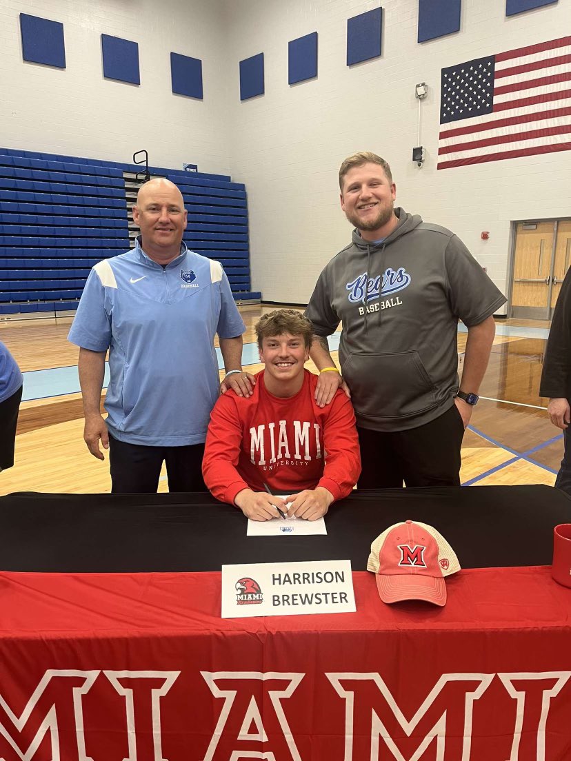 Congratulations to our 3 players signing today. Daniel Barreca @AURavensBSB Baret Spencer @MuskieBaseball_ and Harrison Brewster @MiamiOHFootball