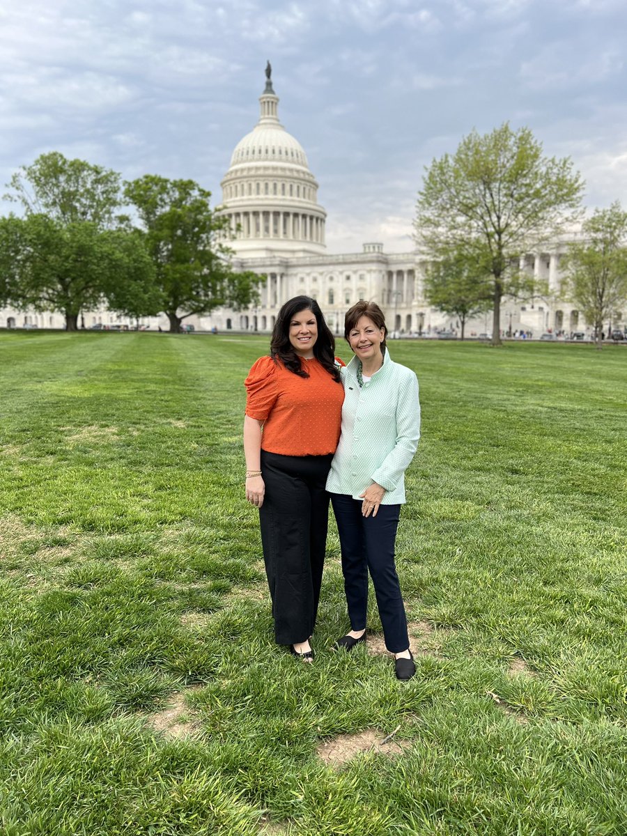 Sending a big thank you to @ASCOPres & the exceptional @ASCO team! Our team tackled the Hill today, and this year's #ASCOadvocacysummit was our biggest one yet! There is still time for YOU to help! Click👉🏻 asco.quorum.us/action_center/