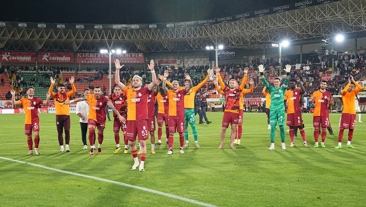 YENİ REKOR YOLDA. 💛❤️Üst üste 13. Galibiyetimizi aldık. 💛❤️Geçen seneki rekor üst üste 14 galibiyet. 💛❤️Bu hafta Pendikspor'u yenmemiz halinde hem iç saha galibiyet sayısı 20 maça çıkarak rekor tazelenecek,hem de geçen seneki 14 maçlık galibiyet rekoru egale edilecek.