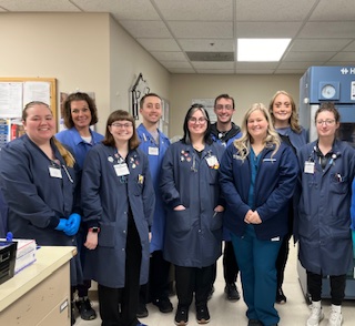 🌟 Meet the all-star blood bank staff @WVUMedicine! 🩸 Their commitment to continuous quality improvement sets them apart. From adapting NICU transfusion processes to stepping up during staffing shortages, they exemplify dedication to patient care. Way to go! #AABBLabAllStars