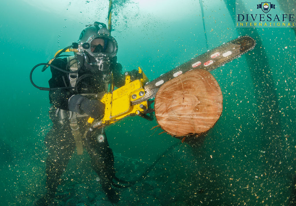 It's all about that hands on training! #dreamjob #divinglife #realdiving