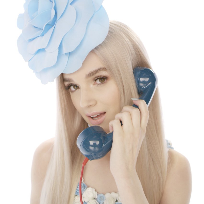 nephyrus's tweet photo. jojo siwa saying “no one has made this dramatic of a change” is crazy when poppy literally exists https://t.co/zC7A9TVqBB