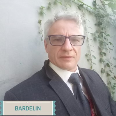 Sigam nosso querido amigo, o @BardelinLazaro Sempre presente, segue a todos, e merece chegar aos 1.000 seguidores, eu gostaria de mais, muito mais. Todos seguindo com vontade, obrigada.