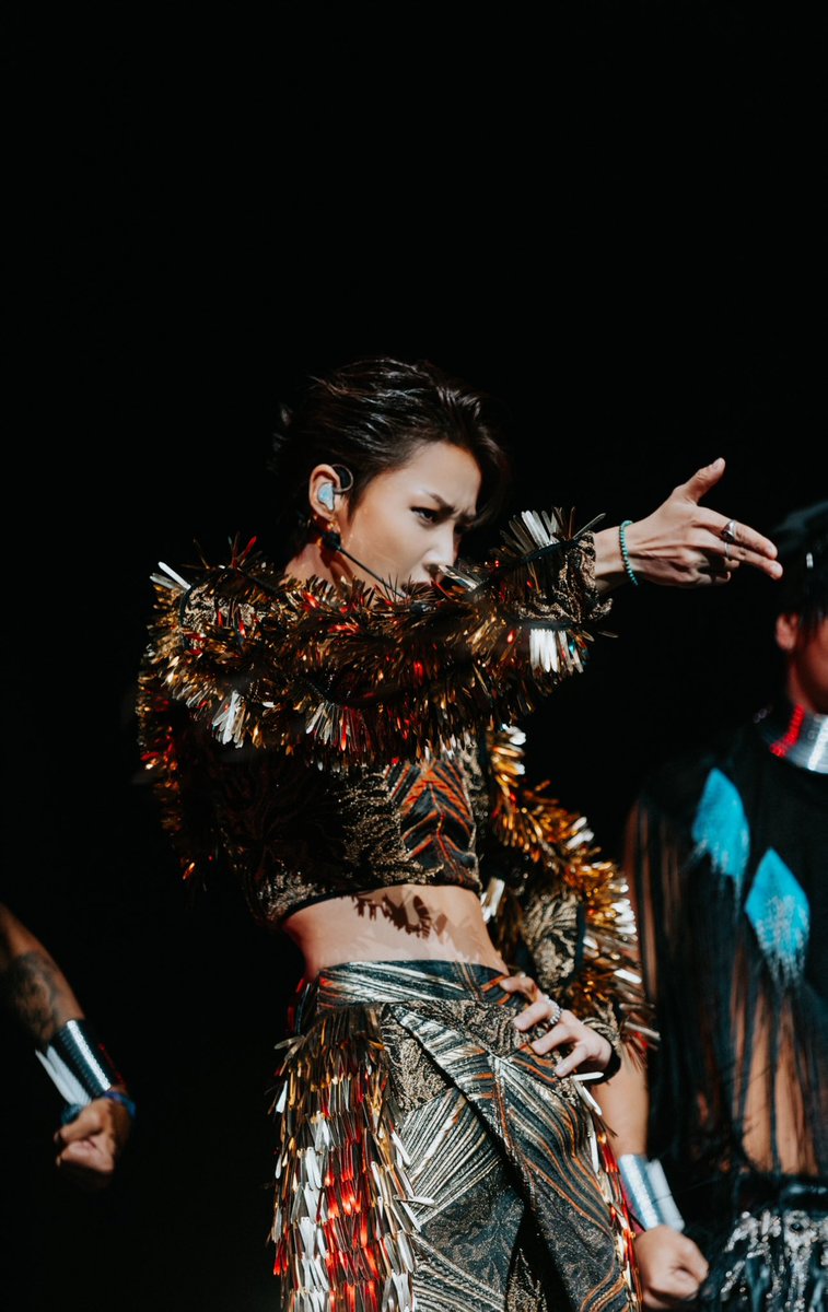 XinLiulyx0420's tweet image. Very happy to bring my passion to Coachella! 🐦‍🔥
Thank you for everything
Peace out🤞

很开心和海外的大家见面
能把热爱带到Coachella！🐦‍🔥
感谢每一位的付出
Peace out🤞

Thx @88rising ❤️‍🔥