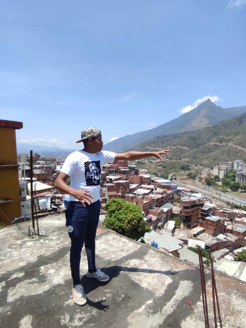 Misapro2020's tweet photo. El Tours de Misa  en Petare proyectó fotográfico En Petare y por @Misapro2020 https://t.co/BYONaxAPvm