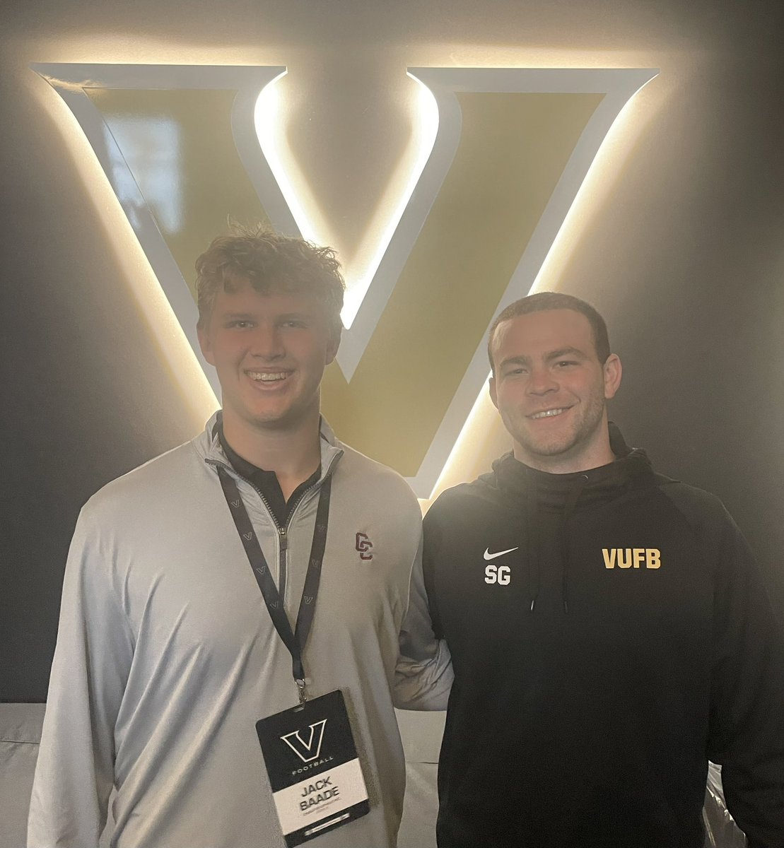 Very impressive visit @VandyFootball . Thanks @coachj_lepak and @CoachGallantST for the great discussion and campus tour. I look forward to seeing you again this summer. @CMontgomeryLS @Catholic_FB @DanOrnerKicking