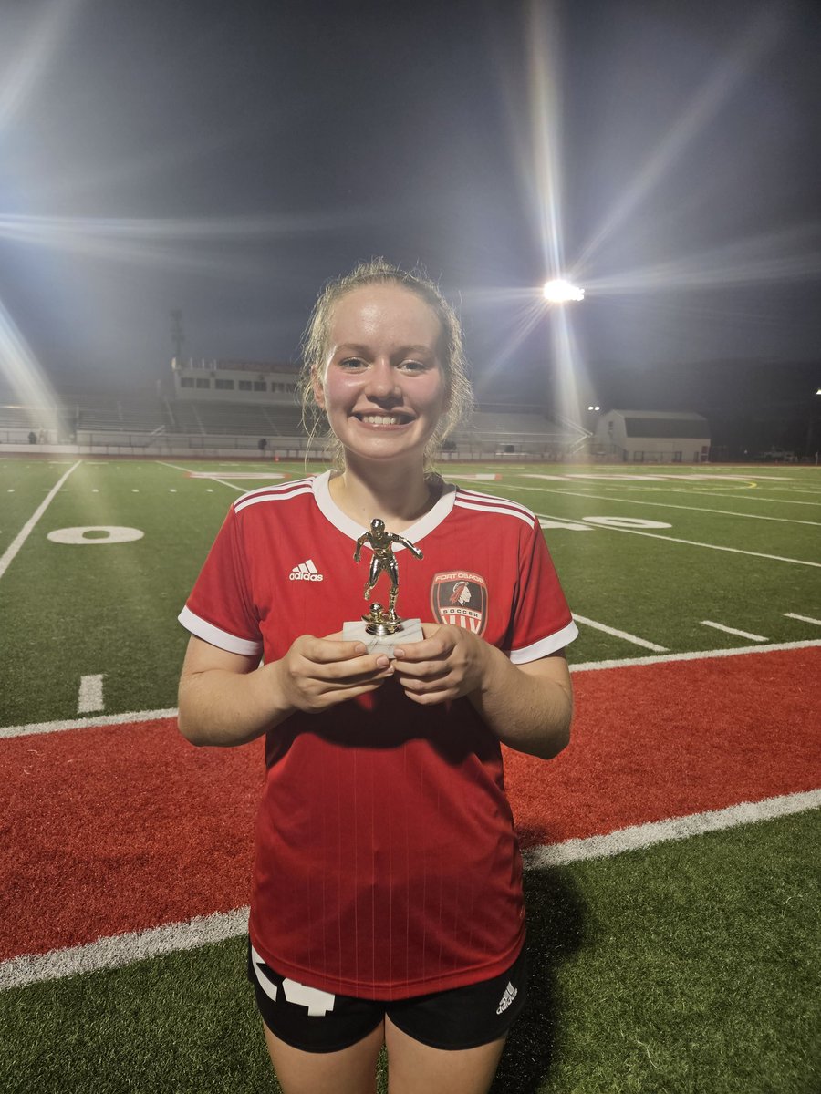Varsity caps off the night with a 7-0 victory over Belton! #WOTM goes to Sienna for her amazing work in the midfield and two assists! 
Goals - Kenna (4), Madi, Bailor and Ainsley
Record 6-4