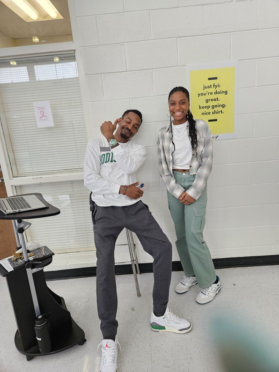 FCulverson's tweet photo. @ELHS_HCS is at it again, Exceptional Children's Week Day 3. Today, we wore green to bring awareness to Cerebral palsy, Auditory Processing Impairments, and vision impairments. #ECWEEK_HCS @DrKeshaJones1 @MrArnoldtheGol1 @RWilliams_EDS @Holla_at_Ayala @KindraTukes https://t.co/pv1RjUPjz1