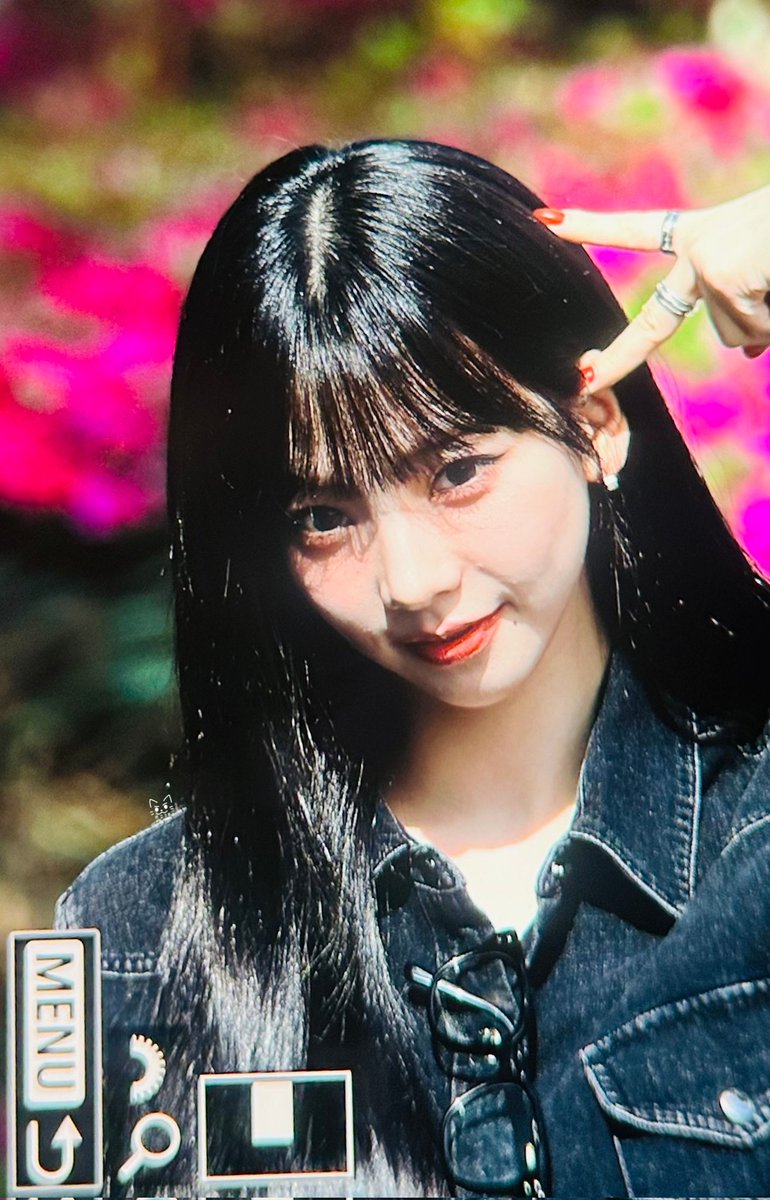 ae_min1406's tweet photo. 240418 카리나 라디오 출근 😸📻

#에스파 #aespa #유지민 #KARINA #エスパ #カリナ #PREVIEW https://t.co/GkOPF0CJNn