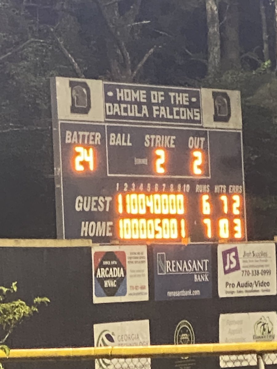 @DaculaHSBase comes back from a 5 run deficit and walks it off against Buford in the 9th inning with a line drive from @ZaaSamuel for a 7-6 W! Way to fight boys! #GoFalcons 
@GDPsports