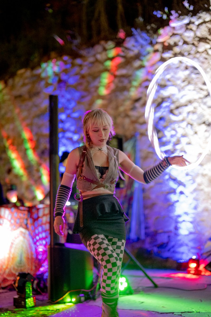 Arizona's own version of Burning Man is back. 🧘‍♀️☮️🪩 Partake in music, art, yoga and more at this event created by nomads, for nomads. ✌️ The Weird Wild West festival is happening from April 18–22: bit.ly/3x141NU 📍Bisbee 📷: @thejournaloflosttime