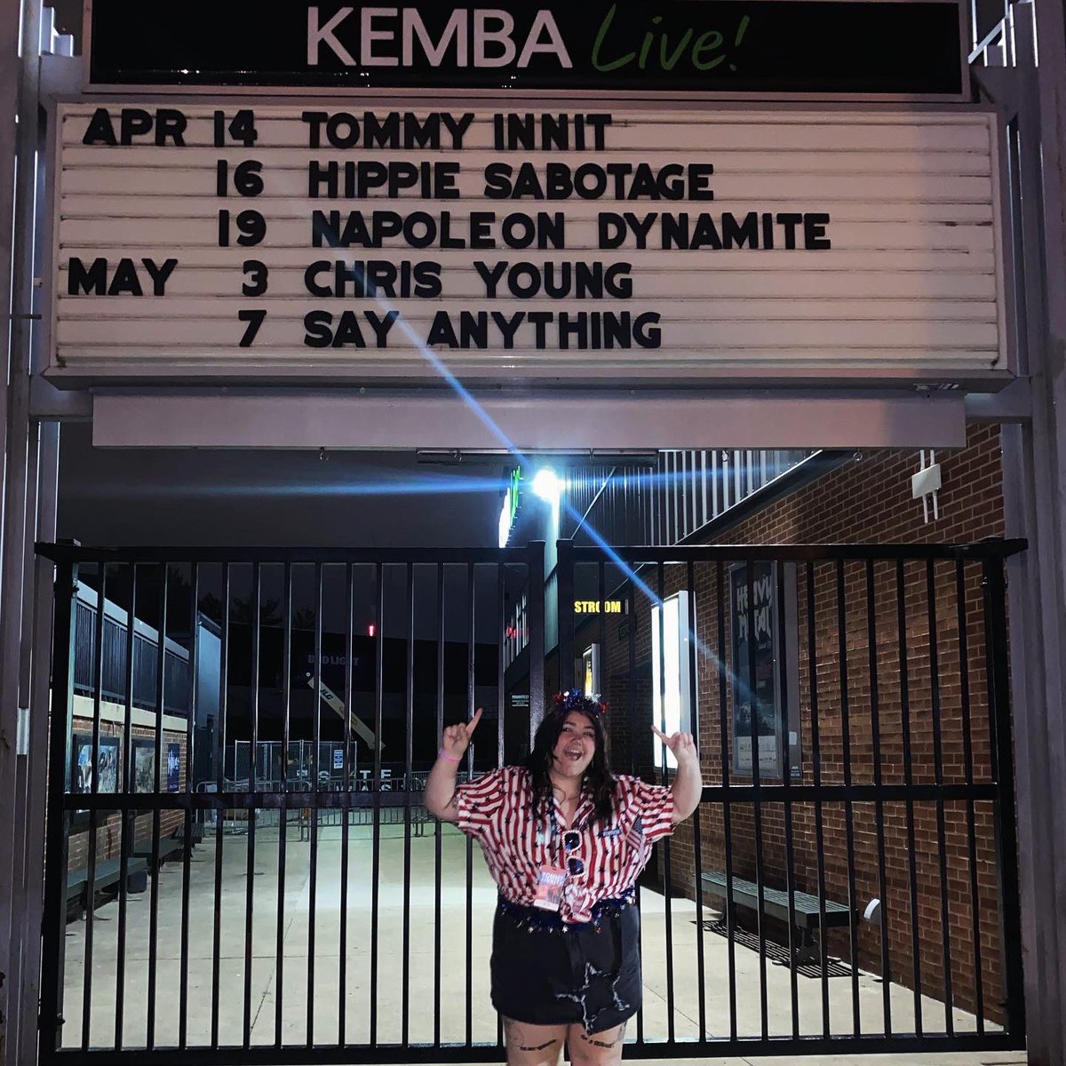 cjhinnit's tweet photo. Go see Tommyinnits live show it’s so worth it #tommyinnitliveshow #tommyinnit #binda #jackmanifold https://t.co/thqfqStC2Y