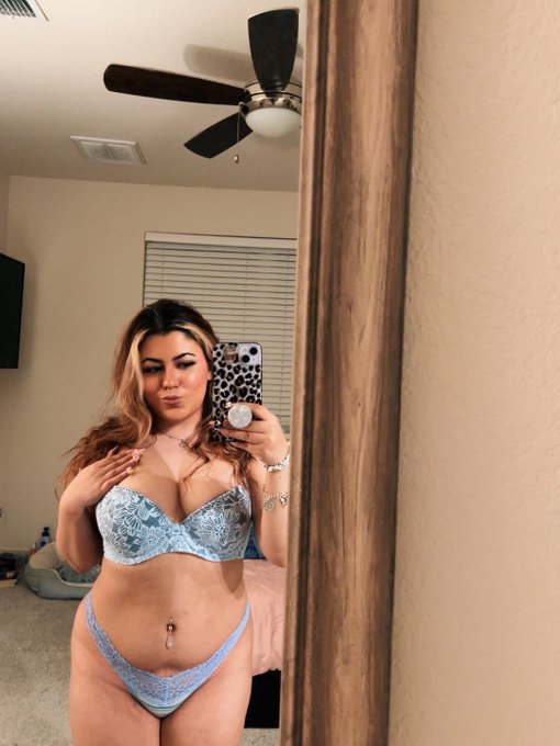 sale on my of rn 🧿🧿 https://t.co/ZmnKsfFHiZ