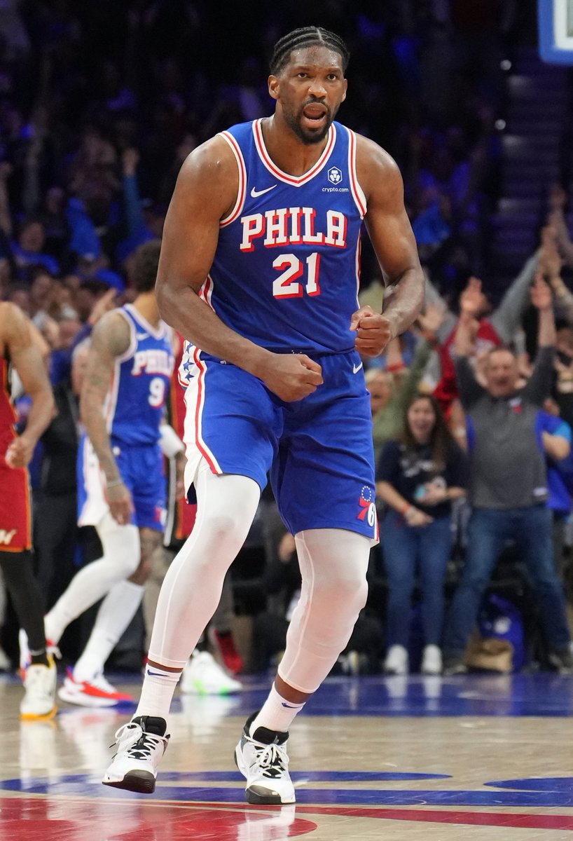 BleacherReport's tweet photo. SIXERS BEAT HEAT TO CLINCH NO. 7 SEED 🔥

Embiid: 23 PTS, 15 REB, 5 AST
Batum: 20 PTS, 5 REB, 6-10 3PM https://t.co/jsD2DR8vsa
