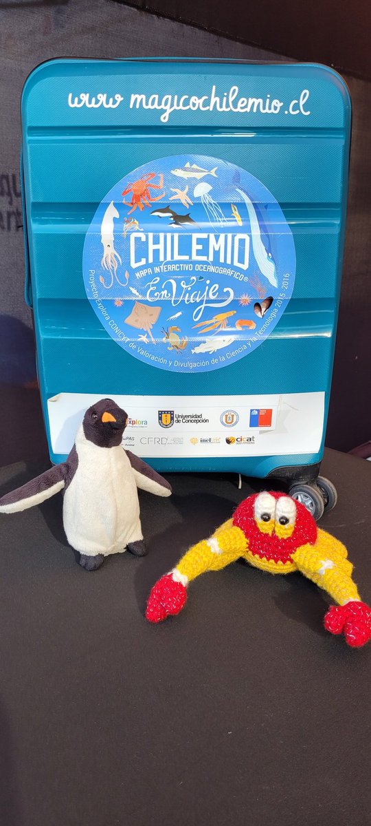 COPASCoastal's tweet photo. Les contamos que #HackyThePenguin y #DonCangrejo viajaron con el #TeamCOPAS para Antofagasta.

Participarán en el Festival @puertodeideas en el Stand #CienciaCoastal y ya tienen listo todo para recibirles desde este jueves hasta el domingo.

¡Nos vemos!🐧🦀🌊 https://t.co/Tshf3Zunhz