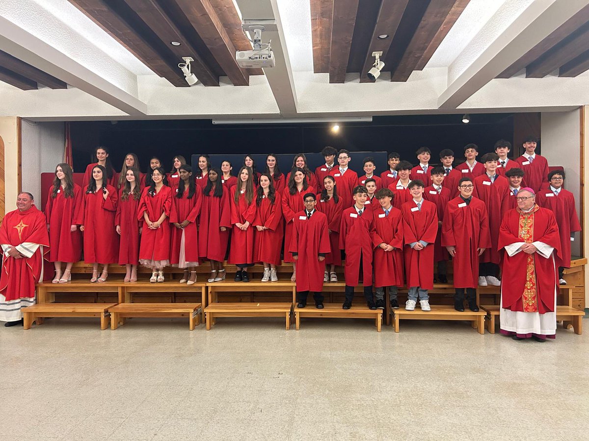 Congratulations to tonights confirmandi! God bless! #stmaryimmaculatechurchRH <a href="/FFMcGinnCES/">Fr. Frederick McGinn</a> <a href="/YCDSB/">York Catholic District School Board</a>