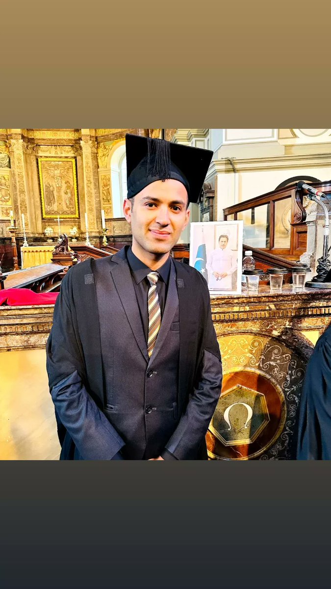 Engineerbanjara's tweet photo. ہم نا باز آئیں گے محبت سے۔۔۔۔۔🥰💙
جان جائے گی اور کیا ہوگا۔۔۔۔۔۔۔۔😍🥰
#UWS_London #Convocation 
#Imrankhan #BabarAzam𓃵 #ReleaseImranKhan #AsimMunir #Resign #Marwat #pti
@iihtishamm @ImranRiazKhan @SdqJaan @JimmyVirkk @PTIofficial @wisal_Pti @soldierspeaks https://t.co/dlS8Thdj4P