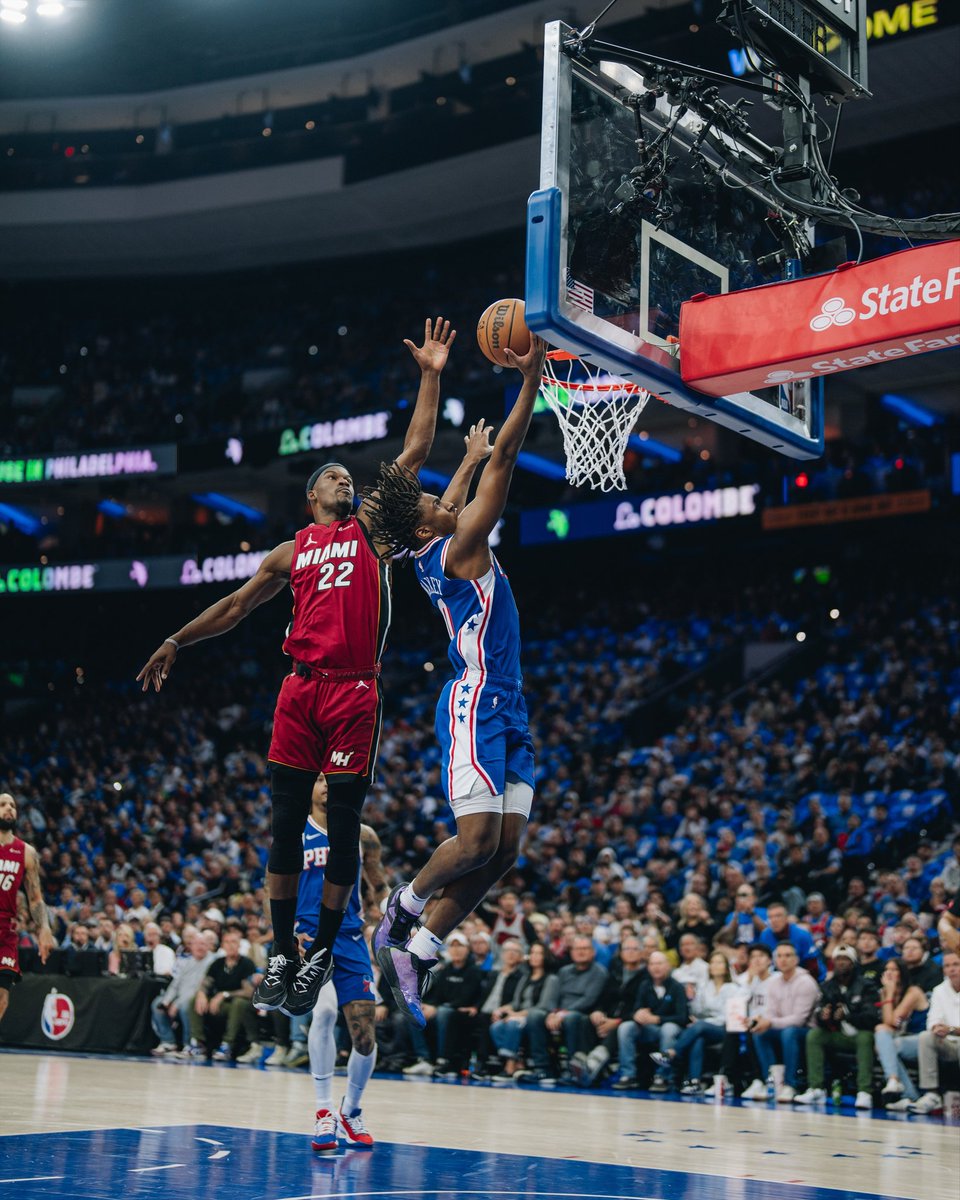 SIXERS WIIIIIINNNN! A equipe da Philadelphia bateu o Miami Heat por 105 a 104 e garantiu sua vaga nos playoffs! Embiid: 23PTS/15REB/5AST Batum: 20PTS/5REB Maxey: 19PTS/6AST Herro: 25PTS/9AST Butler: 19PTS/5AST/5STLS 📸 @sixers