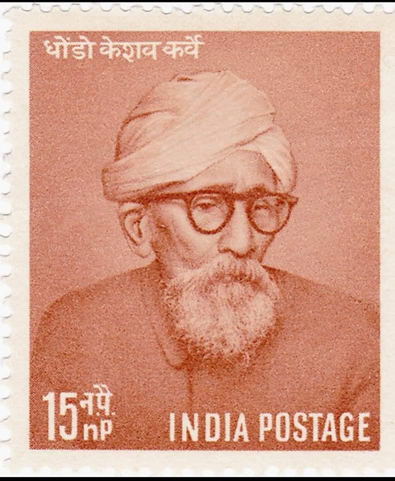 Tributes to #BHARATRATNA MAHARSHI DHONDO KESHAV KARVE on his Jayanti.

A Social reformer in the field of women's welfare, advocated widow remarriage & set an example by marrying one.

Pioneer in promoting widows education he established #SNDT Women's University.
#KnowYourHistory