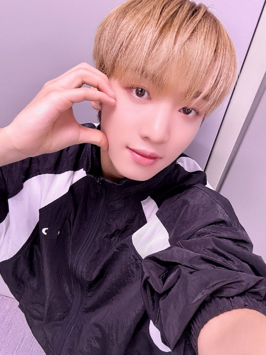 📷 | Atualização do Yujun no Twitter/X 

[#유준] Por favor, receba o meu coração 💝

#YUJUN #유준 #xikers #싸이커스 #サイカース <a href="/xikers_official/">xikers(싸이커스)</a>