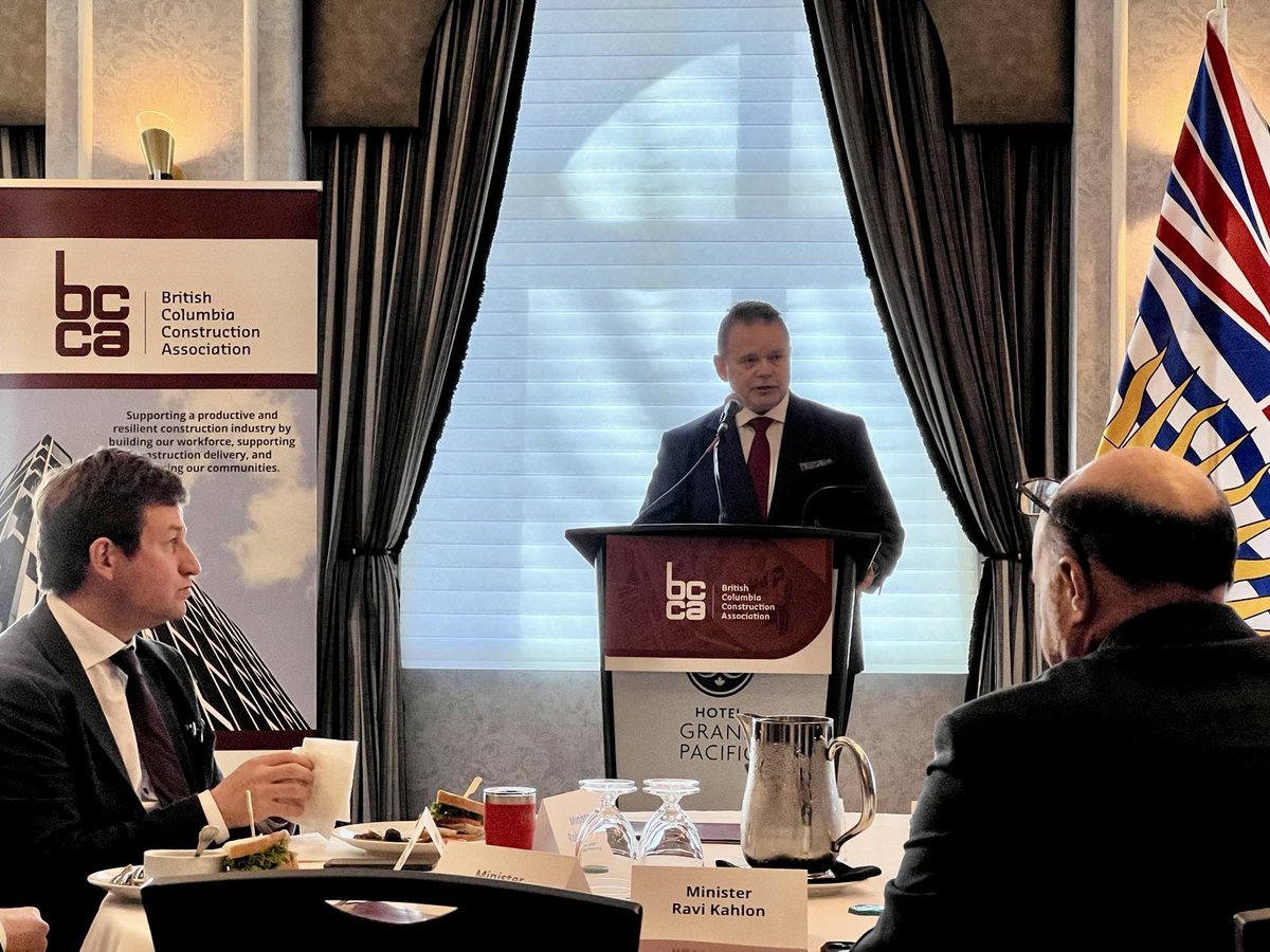 1/2 👷🚧 Thank you to the @thisisBCCA for hosting a reception to educate gov’t MLAs about the challenges & development of our construction sector!

@lisabeare @BCNDPCaucus #MLAYao #RichmondSouthCentre #RichmondBC #VictoriaBC #BC #BCPoli