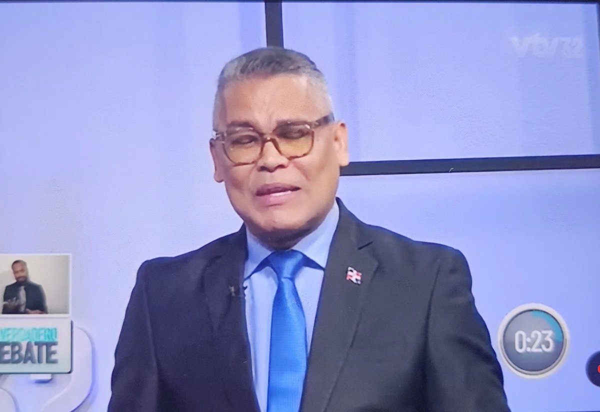 gens_oficial's tweet photo. @CarlosPenard afirma que las 3 causales son 3 grandes excusas que buscan aprobar aborto en todas sus dimensiones en la República Dominicana 
Carlos Peña Presidente 
Nikauly de la Mota Vicepresidente 
#vota28
#votagens 
#votaconfe https://t.co/8HcqAn3Qqk