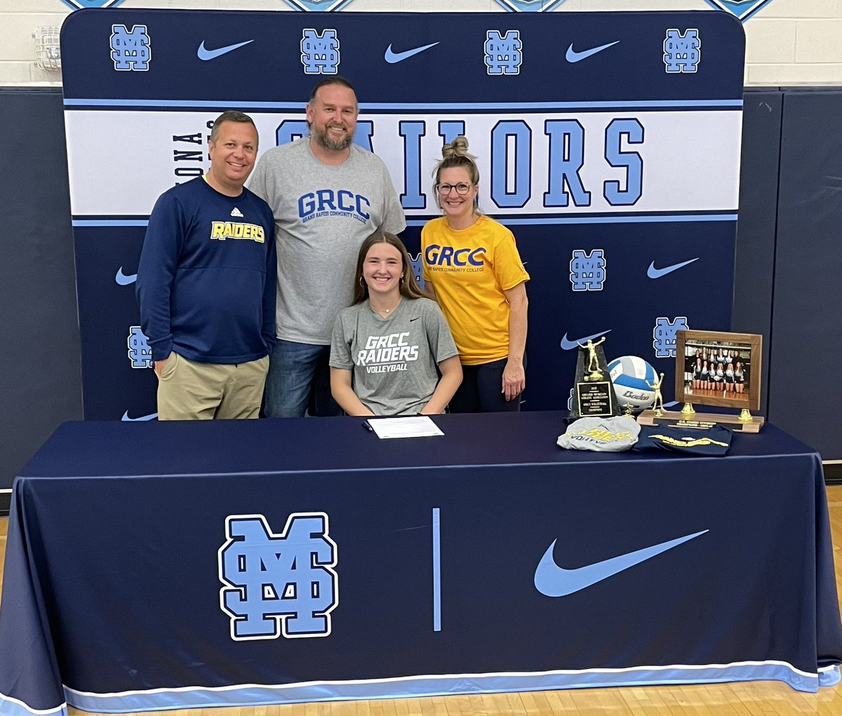monashoresvb's tweet photo. Congratulations Jersey on signing with GRCC! We are PROUD of you and EXCITED for your future! Good luck and show them who you are!
#sailsup #alwaysasailor #courage #yougotthis https://t.co/zdjNXo4ZSd