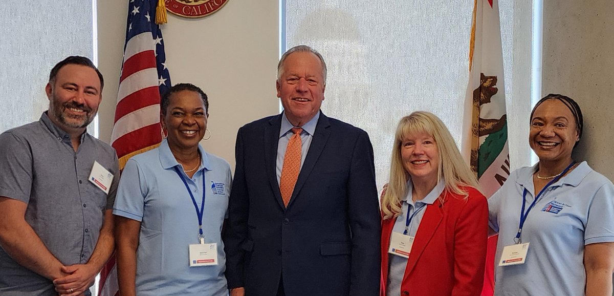 Thank you to @SenBillDodd and Marisol Prieto-Valle, Legislative Director for meeting with us to discuss ACS CAN legislative priorities last week.  We're going to miss your ongoing support of cancer prevention and treatment equity! 
#cacanceractionday #acscanca