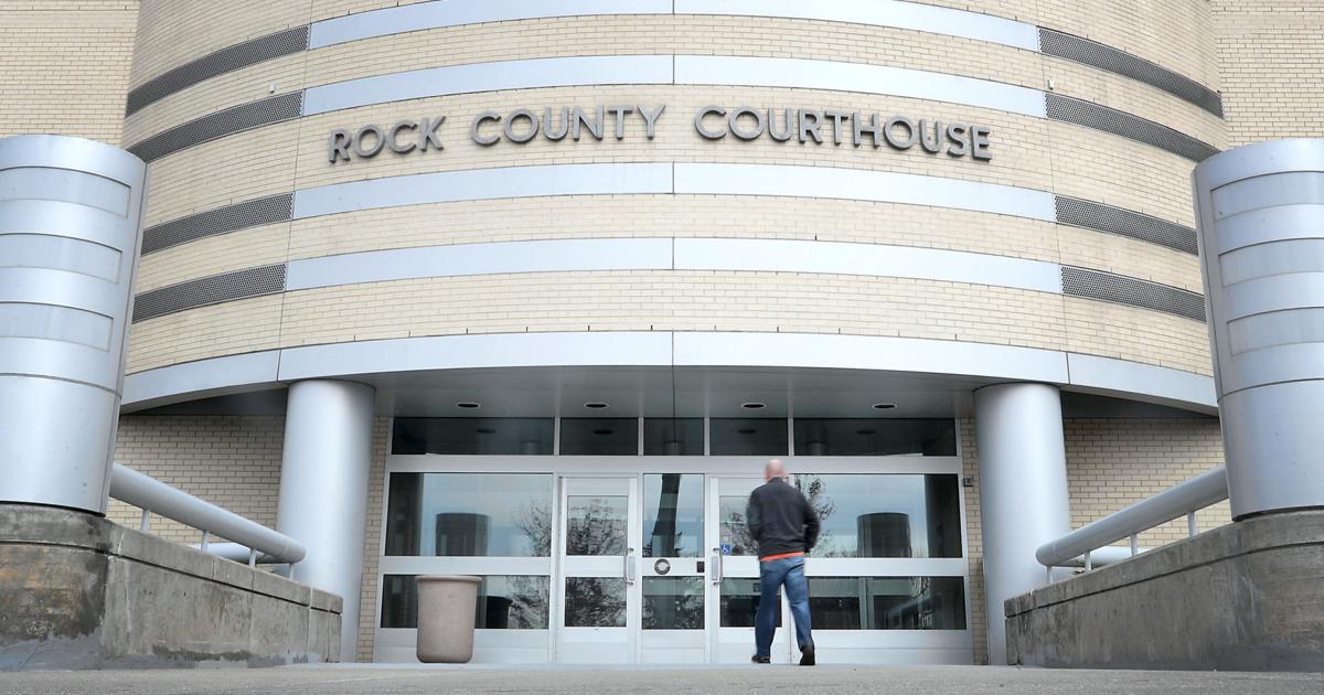 Kevin Leavy elected Rock County Board chair dlvr.it/T5fTxX