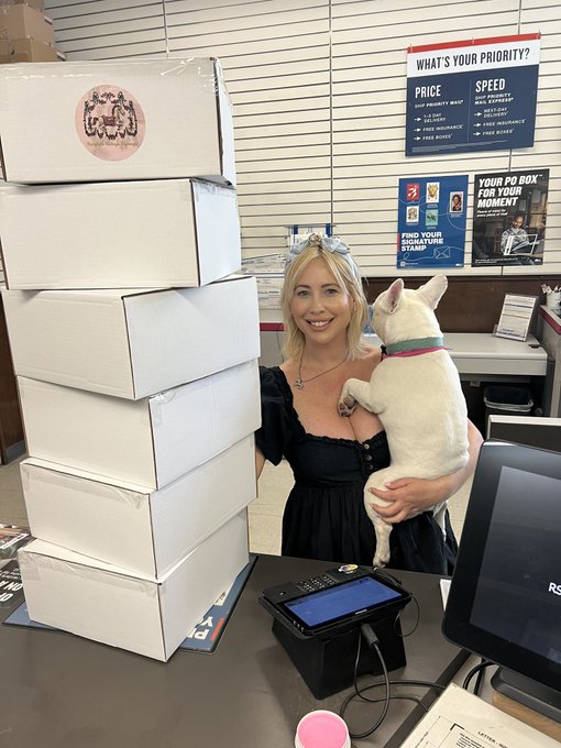 Mother&rsquo;s Day is coming up and I truly have something for everyone! https://t.co/7JIbmu0yA0 RT https://t<a href="/tag/frenchie"class="tags"><span>#frenchie</span></a>