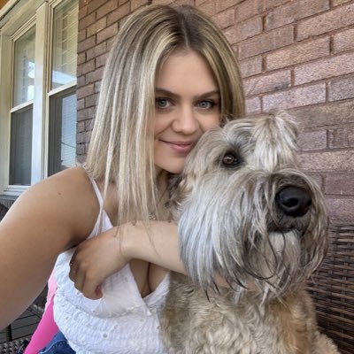 laura_bourn's tweet photo. #NewProfilePic i love luna https://t.co/NinxKnb8Sv